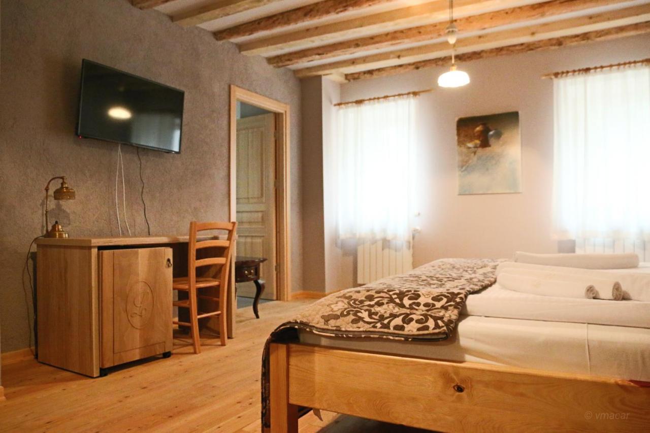 Casa Lenka Hotel Malchina Екстериор снимка