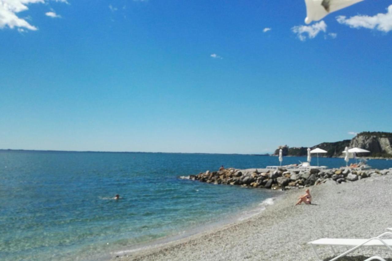 Casa Lenka Hotel Malchina Екстериор снимка